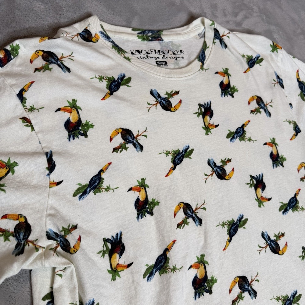 Knicker Bocker Mens Graphic Tee T-Shirt Size XL White Toucan All Over Print